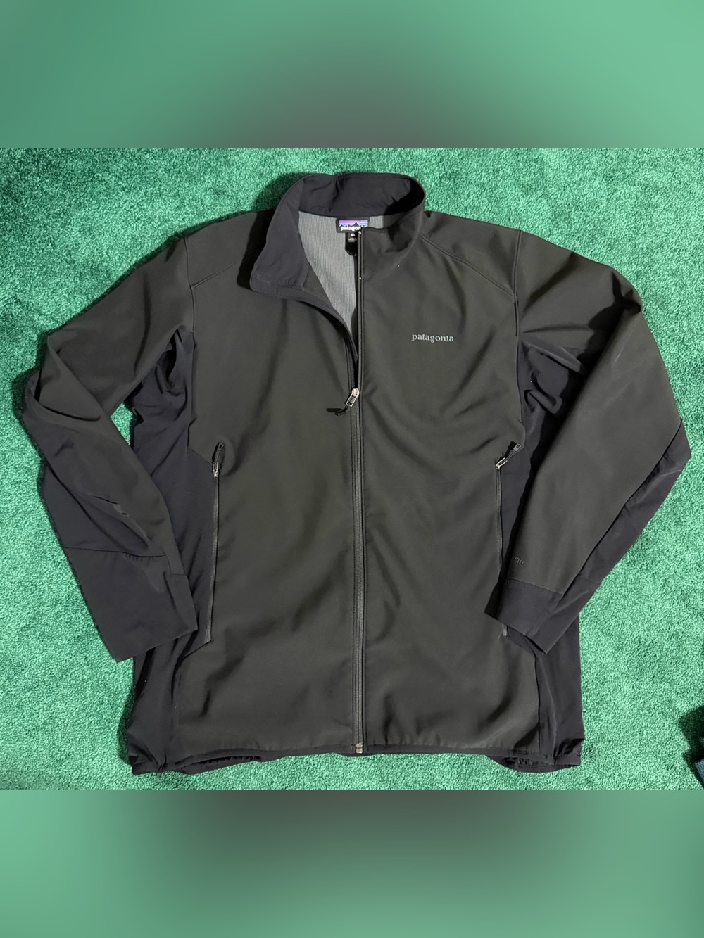 Patagonia Men's Black Softshell Jacket - Full Zip; Size XXL